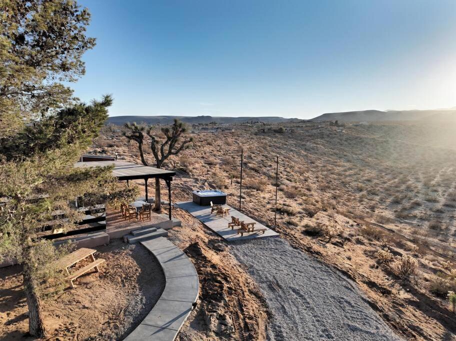 The Invisible Wind Cabin- Joshua Tree Amazing View Yucca Valley Εξωτερικό φωτογραφία